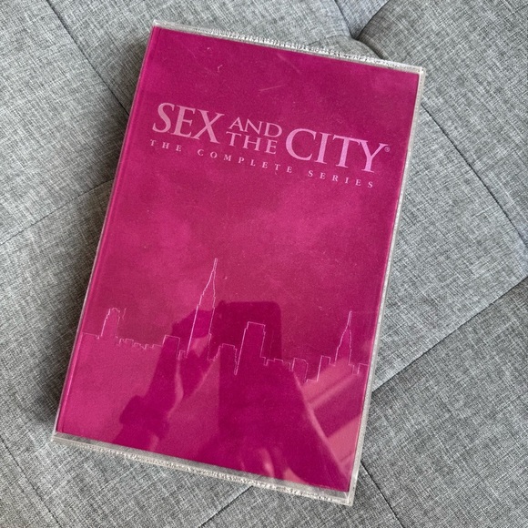 Sex and the City Complete Series DVD Set with Acrylic Box Case - Picture 2 of 8